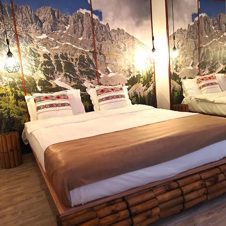 Traditional Boutique Brasov Luaran gambar