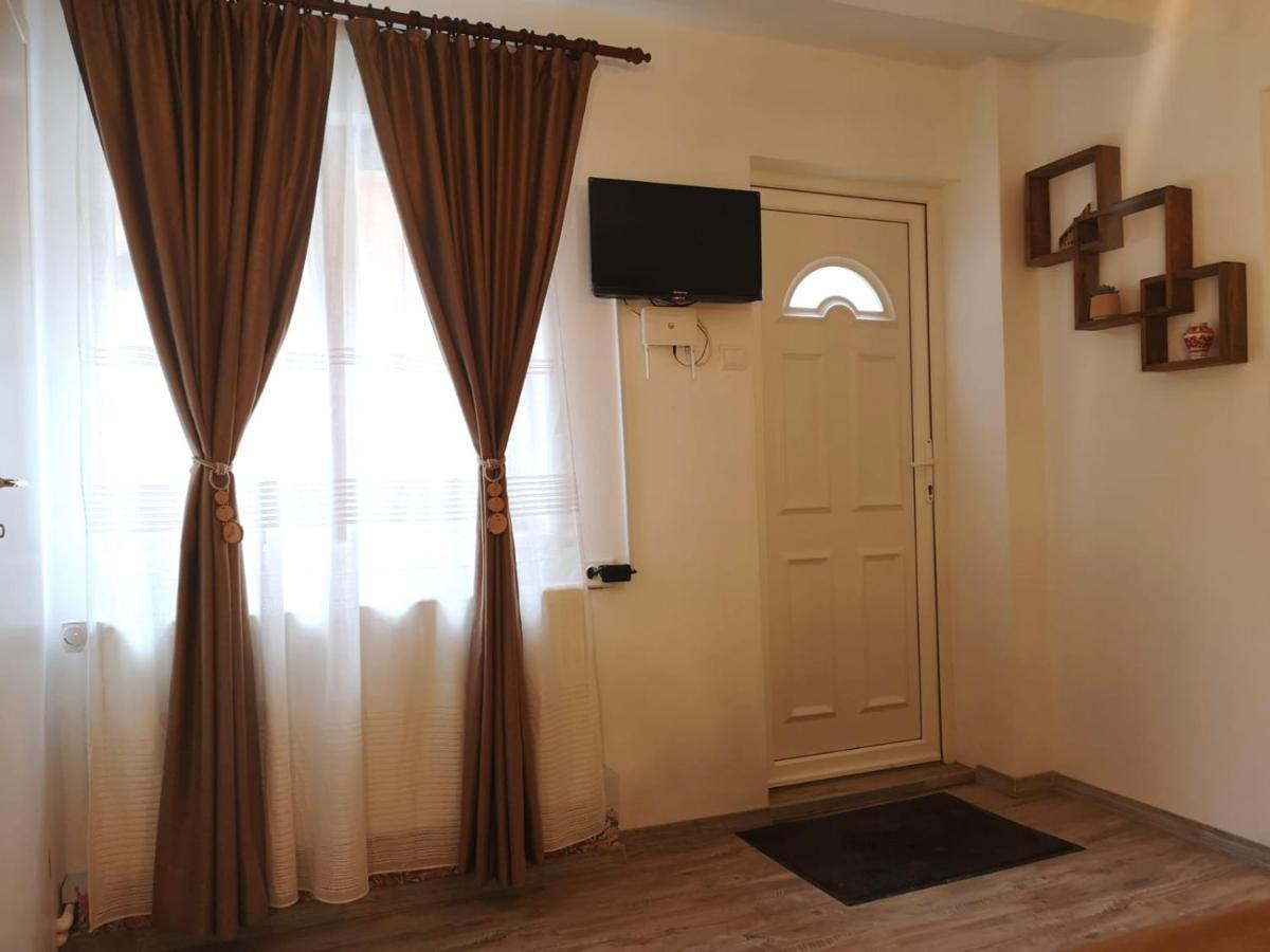 Traditional Boutique Brasov Luaran gambar