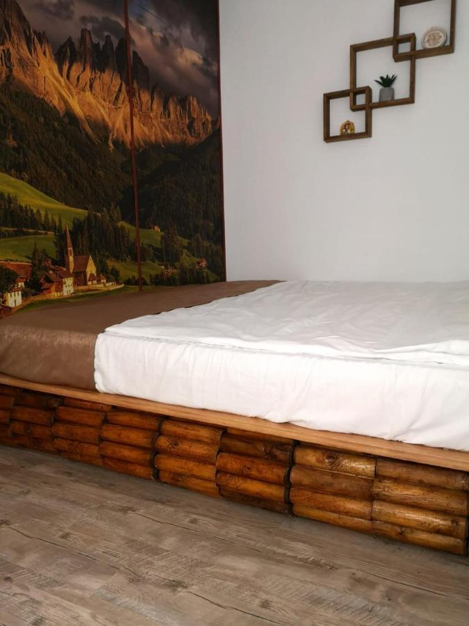 Traditional Boutique Brasov Luaran gambar